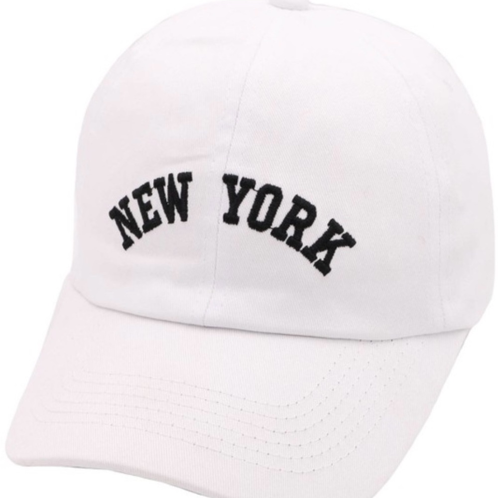 New York" Baseball Hat in White.